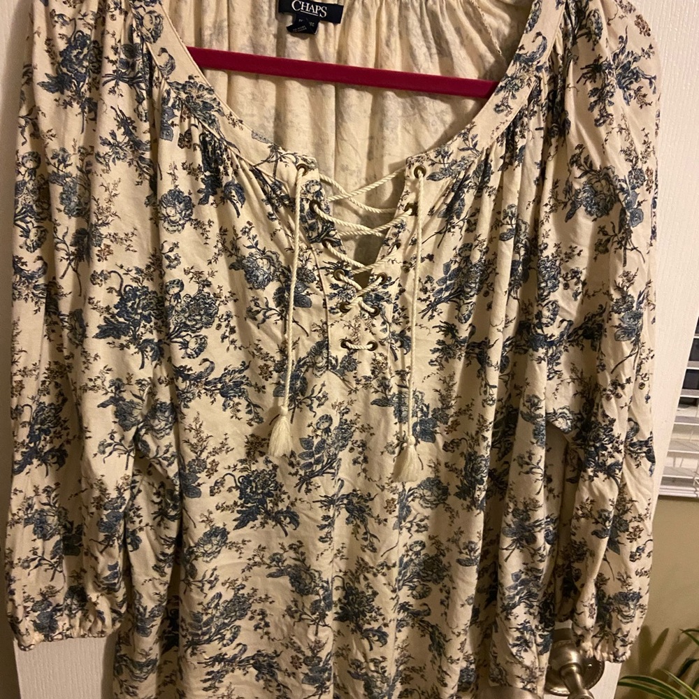 Chaps Women’s long sleeve peasant top.